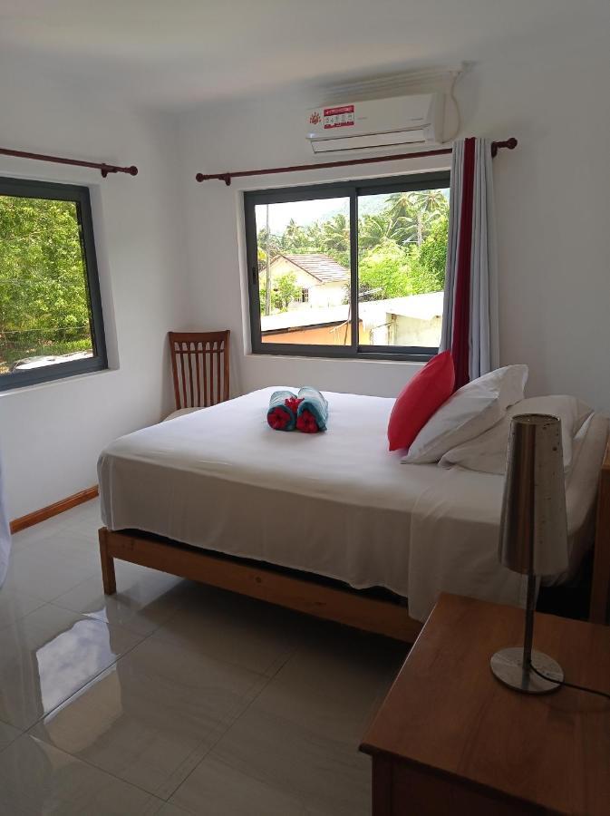 Les Forbans Selfcatering Apartment Takamaka Eksteriør bilde