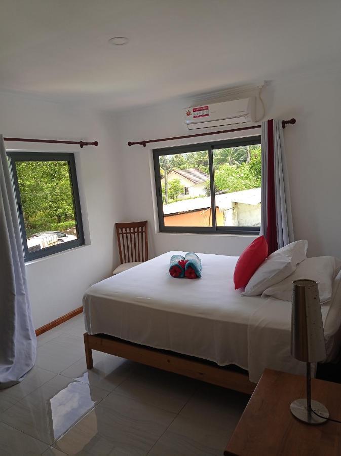 Les Forbans Selfcatering Apartment Takamaka Eksteriør bilde