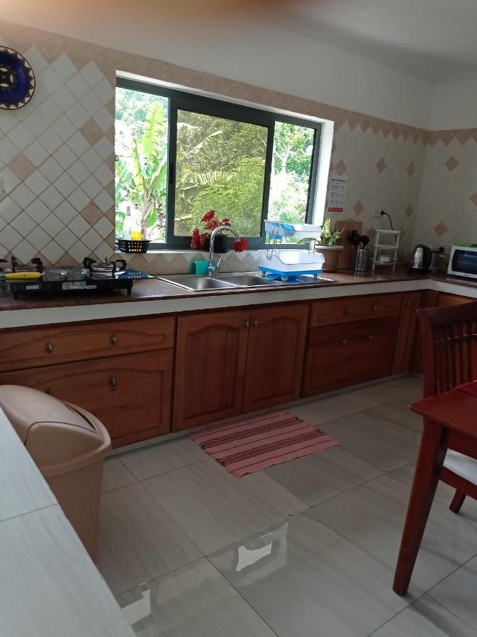 Les Forbans Selfcatering Apartment Takamaka Eksteriør bilde