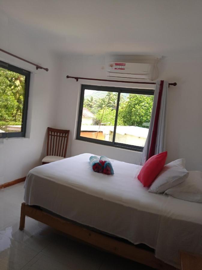 Les Forbans Selfcatering Apartment Takamaka Eksteriør bilde