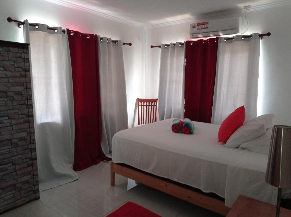 Les Forbans Selfcatering Apartment Takamaka Eksteriør bilde